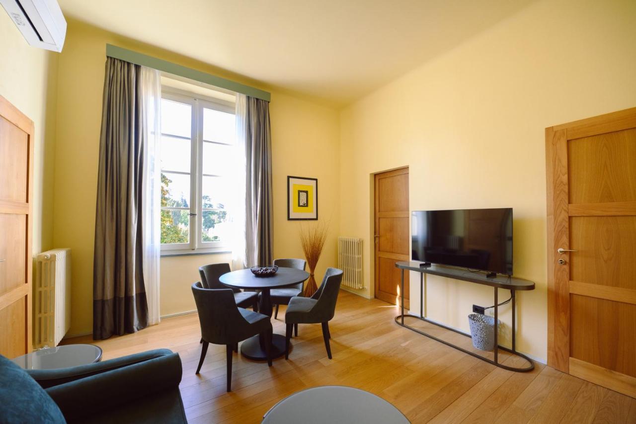 Palazzo Froussard B&B And Living Lucca Exterior foto