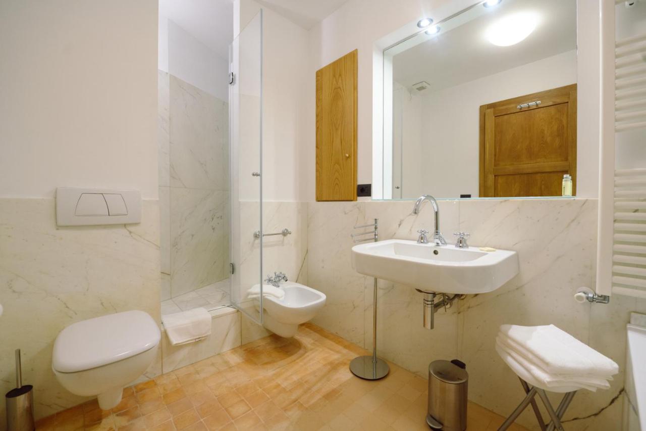 Palazzo Froussard B&B And Living Lucca Exterior foto